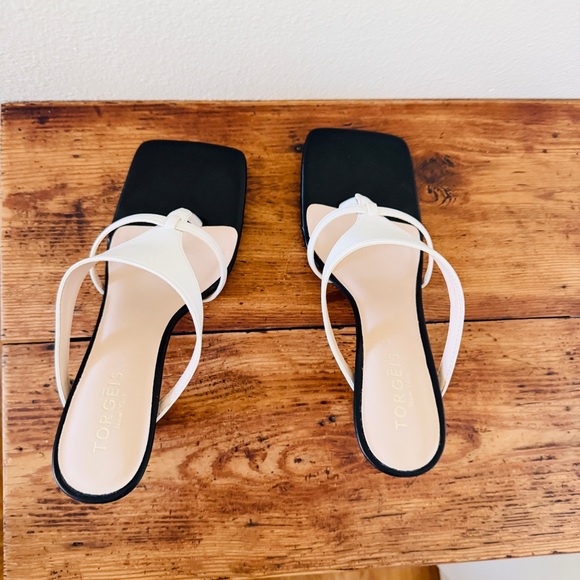 Torgeis Aconite Black & White Heeled Dress Sandals - Picture 4 of 7